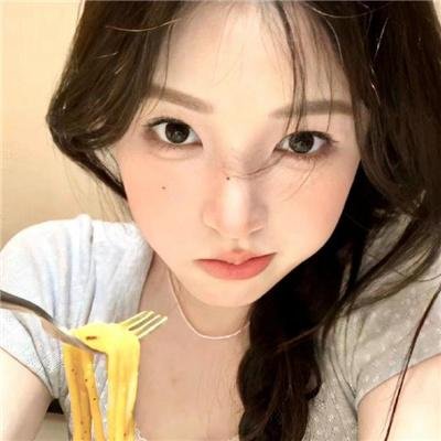 订婚宴上全家人的祝福